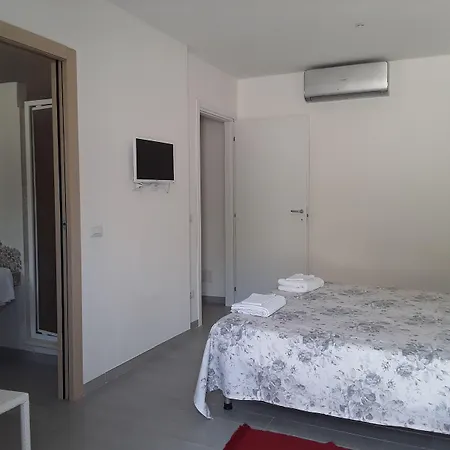 Lu Lisandru Bed and breakfast