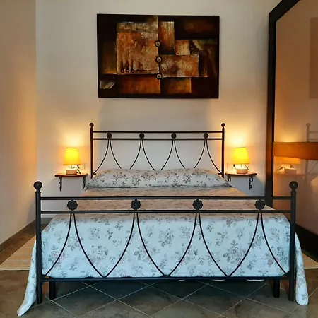 Lu Lisandru Bed and breakfast