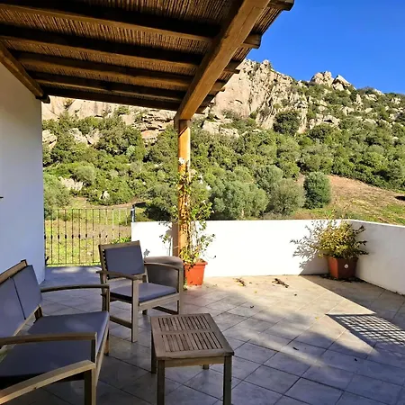 Bed & Breakfast Lu Lisandru 3*