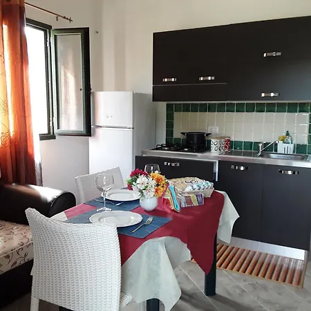 Lu Lisandru אביאדורי