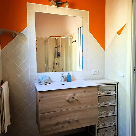 Lu Lisandru Bed and Breakfast 3*